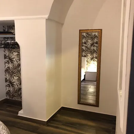 Exclusive 트리니타폴리